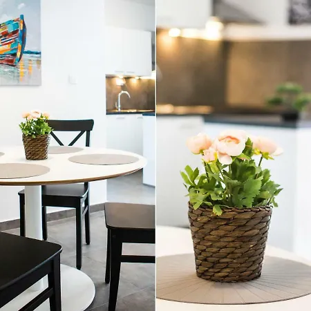 Olive Tree Apartment *