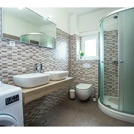 Lägenhet Olive Tree Split