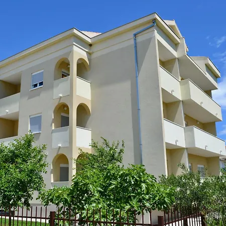 アパート Olive Tree スプリト