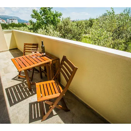 Olive Tree アパート スプリト