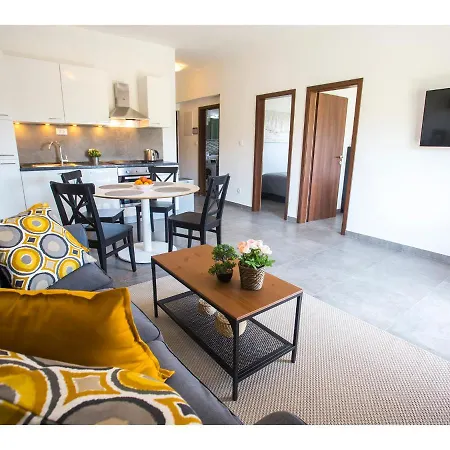 アパート Olive Tree スプリト